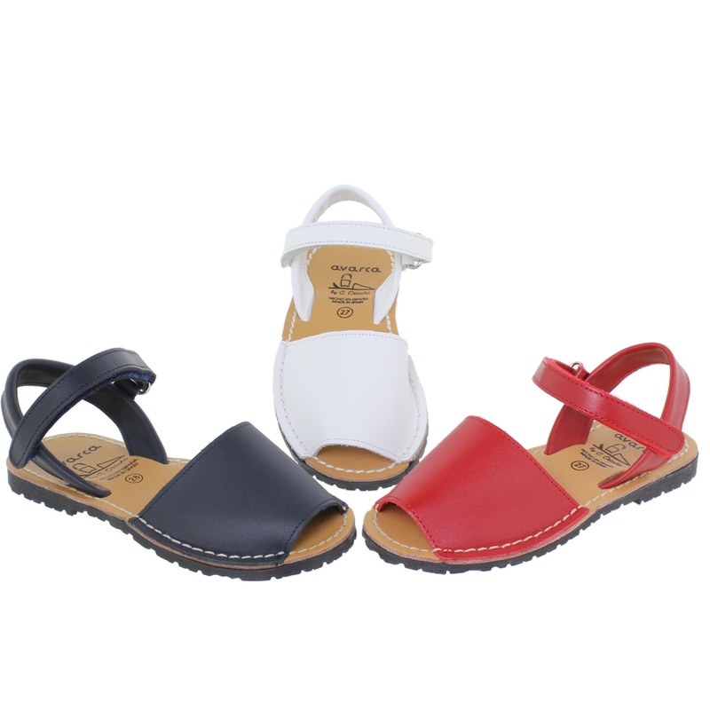 207/136 · ZAPATO NIÑO PIEL